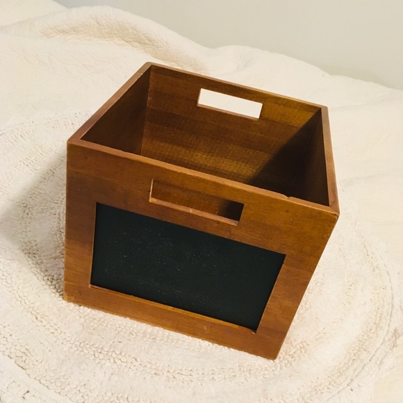 🤩✨RARE✨SMALL WOOD MILK CRATE WITH CHALKBOARD - Picture 1 of 11